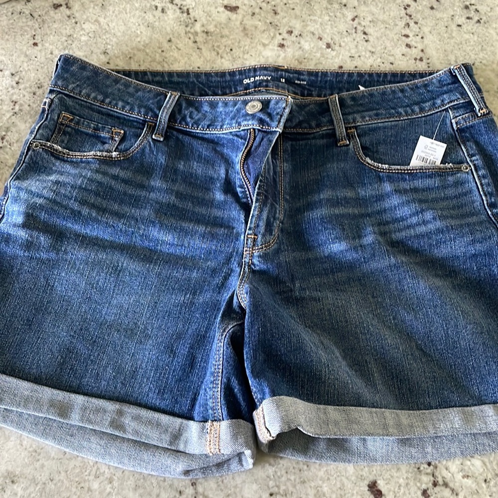NWT Old Navy Women’s Jean Shorts 12